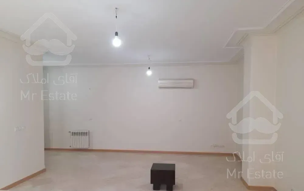 آپارتمان ۸۹متر.مسکونی.خ حسینی.سنایی