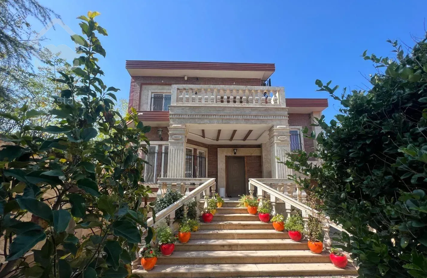 ویلا باغ سرسبز 360متری در منطقه ازاد/سنددار