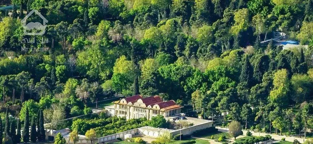 آپارتمان ۱۴۰ متر تکواحدی ویو به باغ ارم