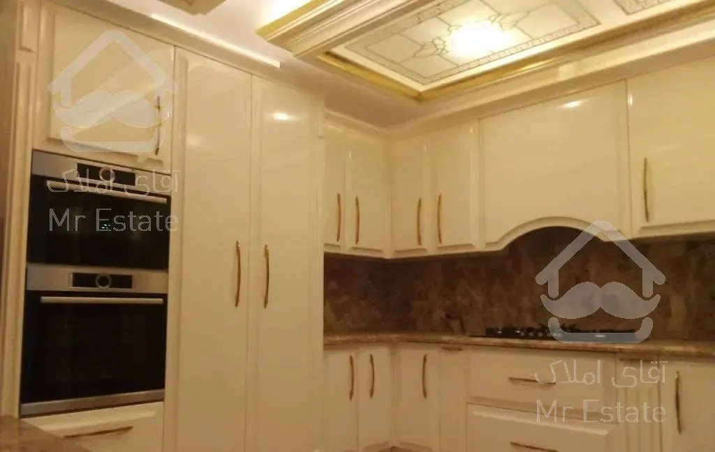 آپارتمان تک واحدی ٢٨١ متری پاسداران