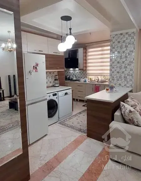 خرید و فروش ۱۰۶ متر ۵ساله سالن پرده خورA-V