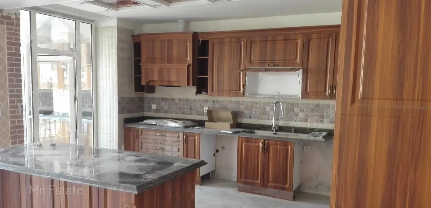 نوساز/تکواحدی/235متری