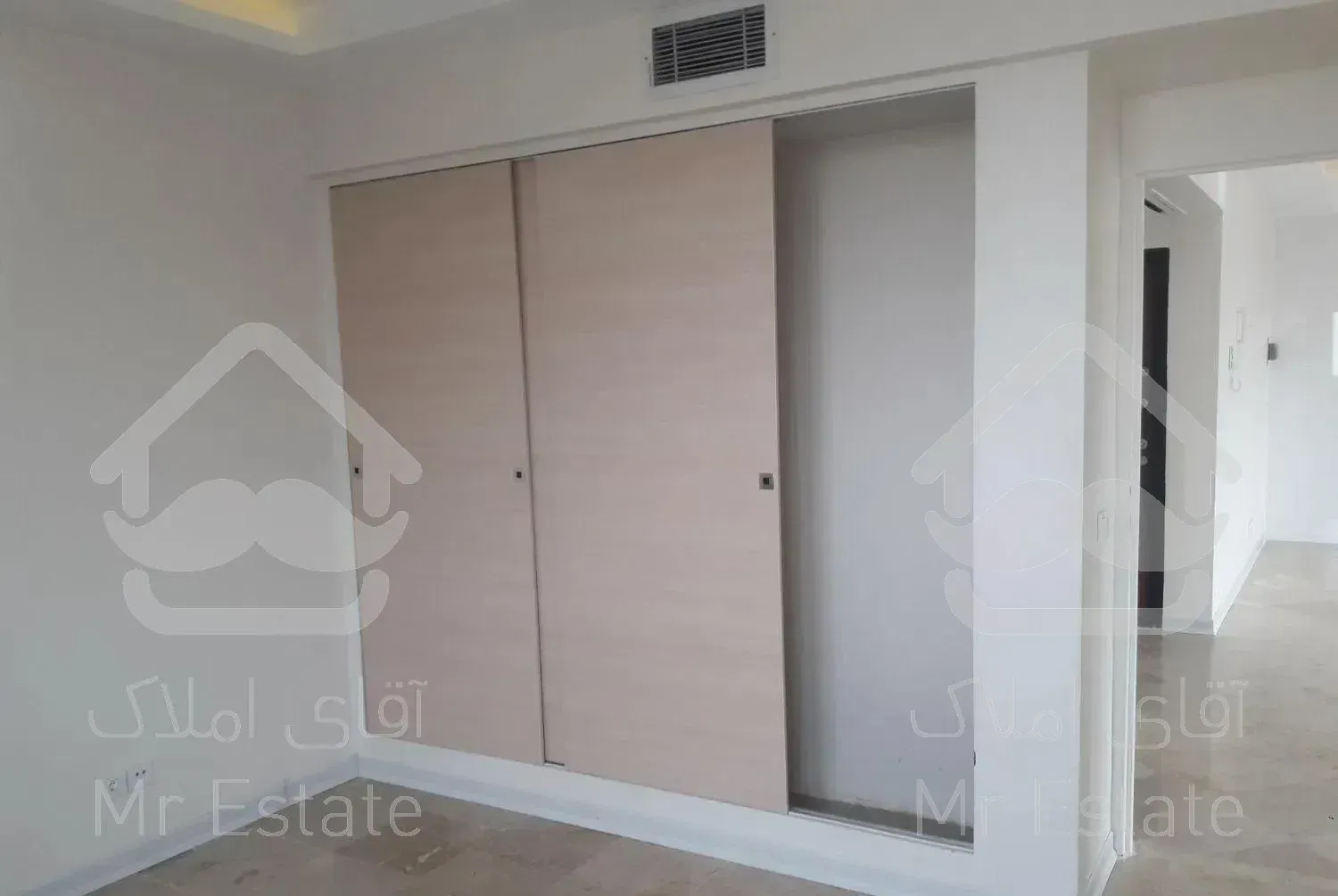 ۹۶متر سه نبش بدون مشرف