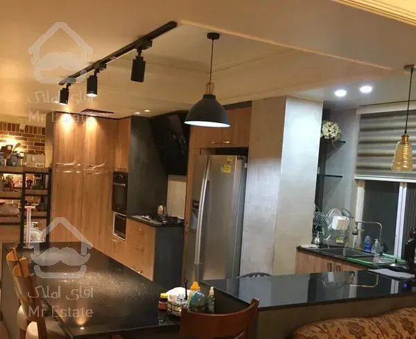 فروش ۱۳۱متری مهران