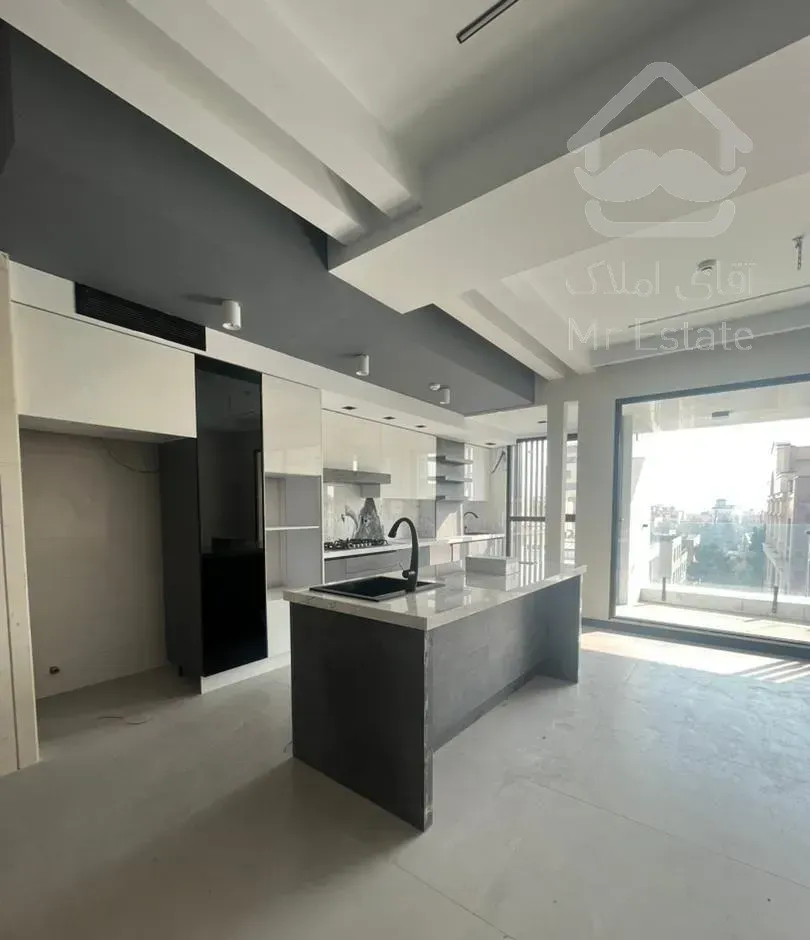 فروش آپارتمان ۱۴۳ متری ۲ خوابه در قلهک