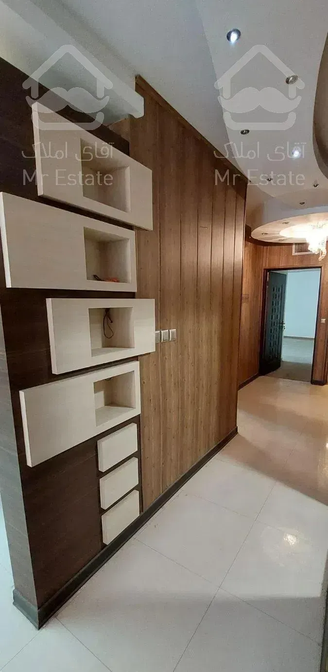 ۱۷۴ متری ۳ خوابه میدان جمهوری