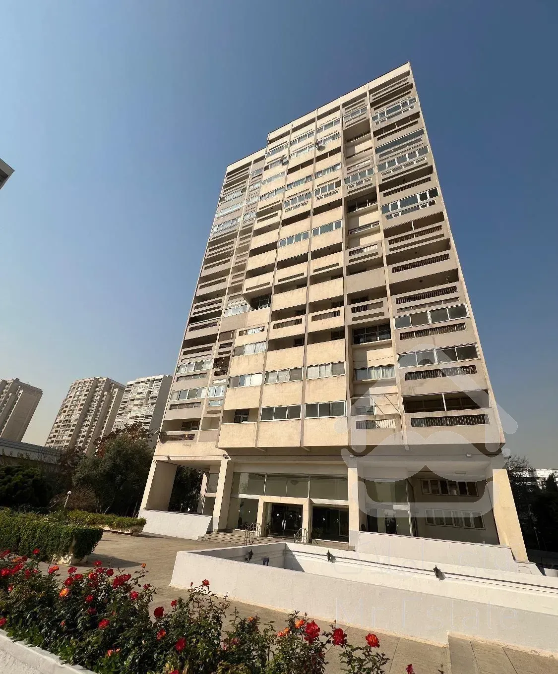 ۲۰۵ متر برج برجهای هرمزان مناسب سرمایه گذاری