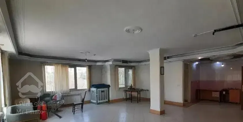 ۱۱۰ متر/دو خواب/موقعیت اداری/بر اصلی