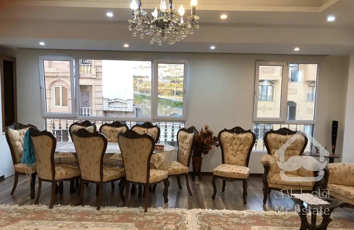 آپارتمان ۱۳۰متر تک واحدی سه خوابه