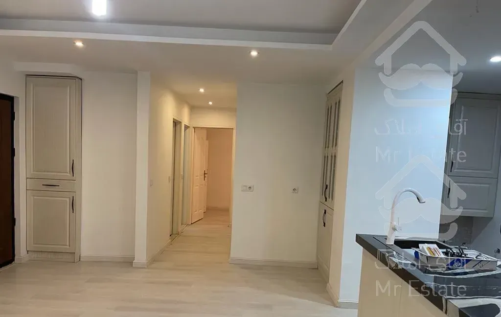 ۷۲ متر نوساز دوخوابه بلوار فردوس غرب شقایق