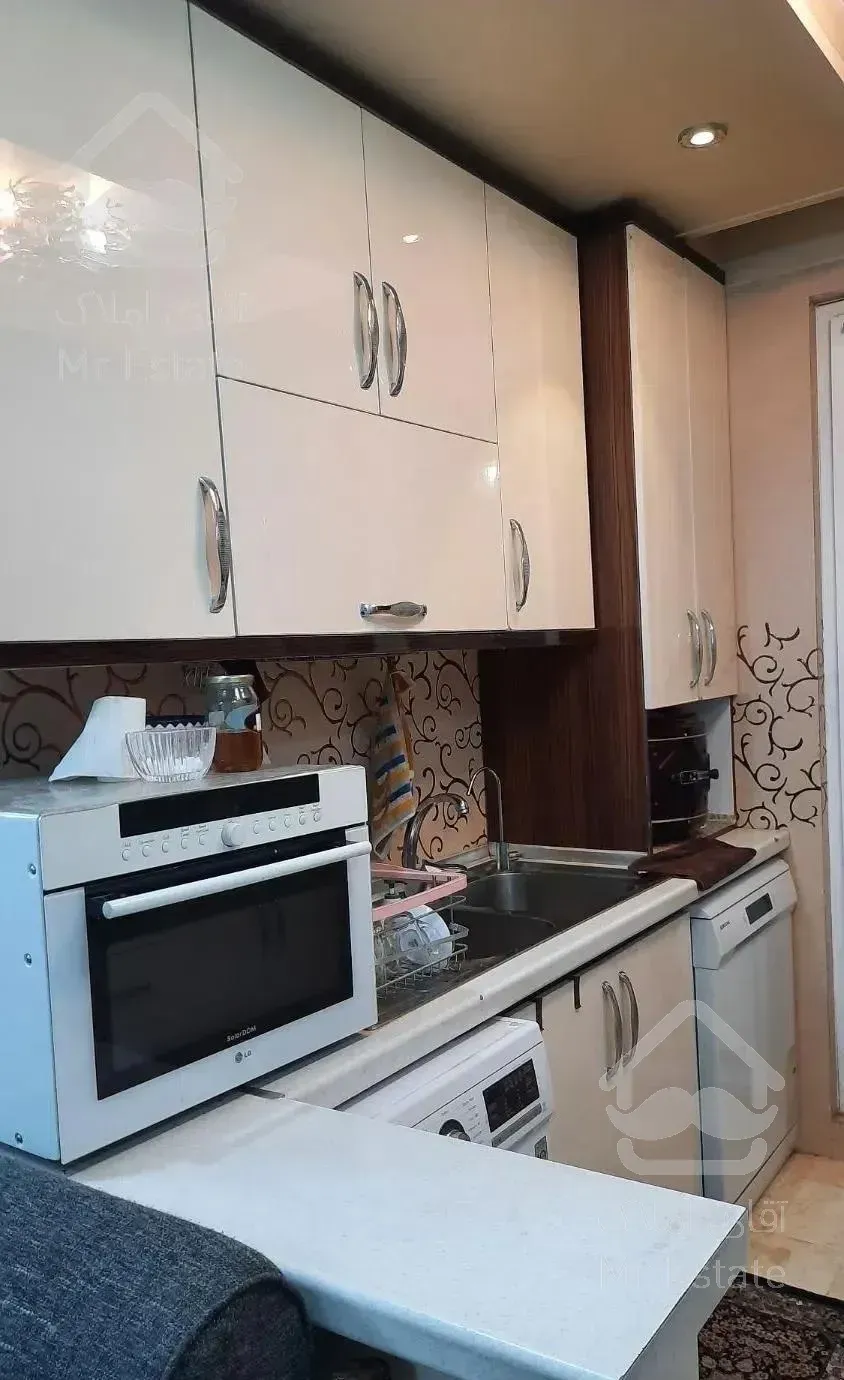 آپارتمان ۶۵متری ۲خواب فول امکانات با ۱۰متر پاسیو