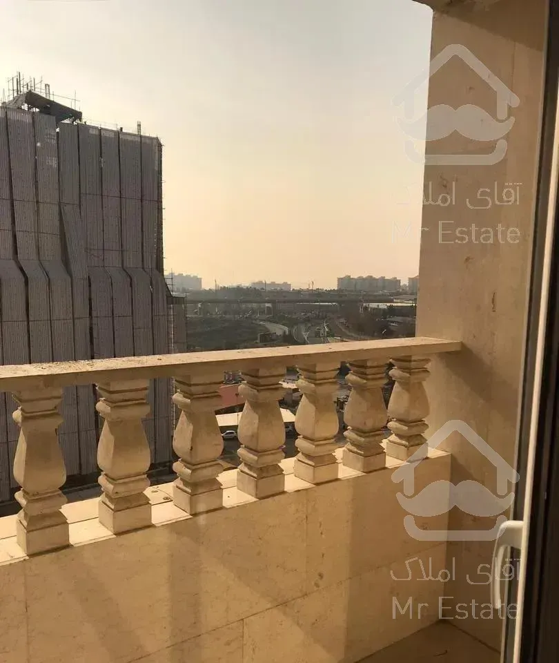 100 متر ازگل برج خلیج فارس