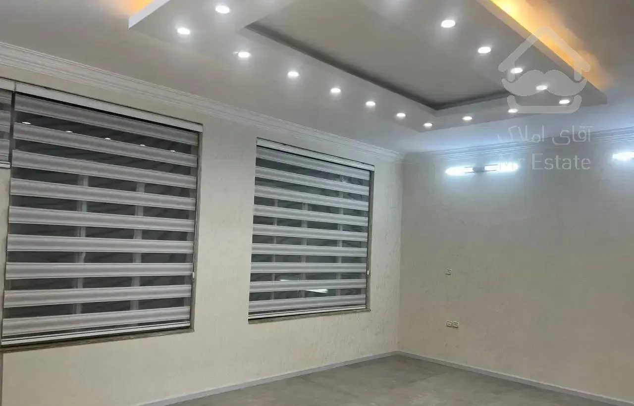 ۱۶۲ متری اقبال