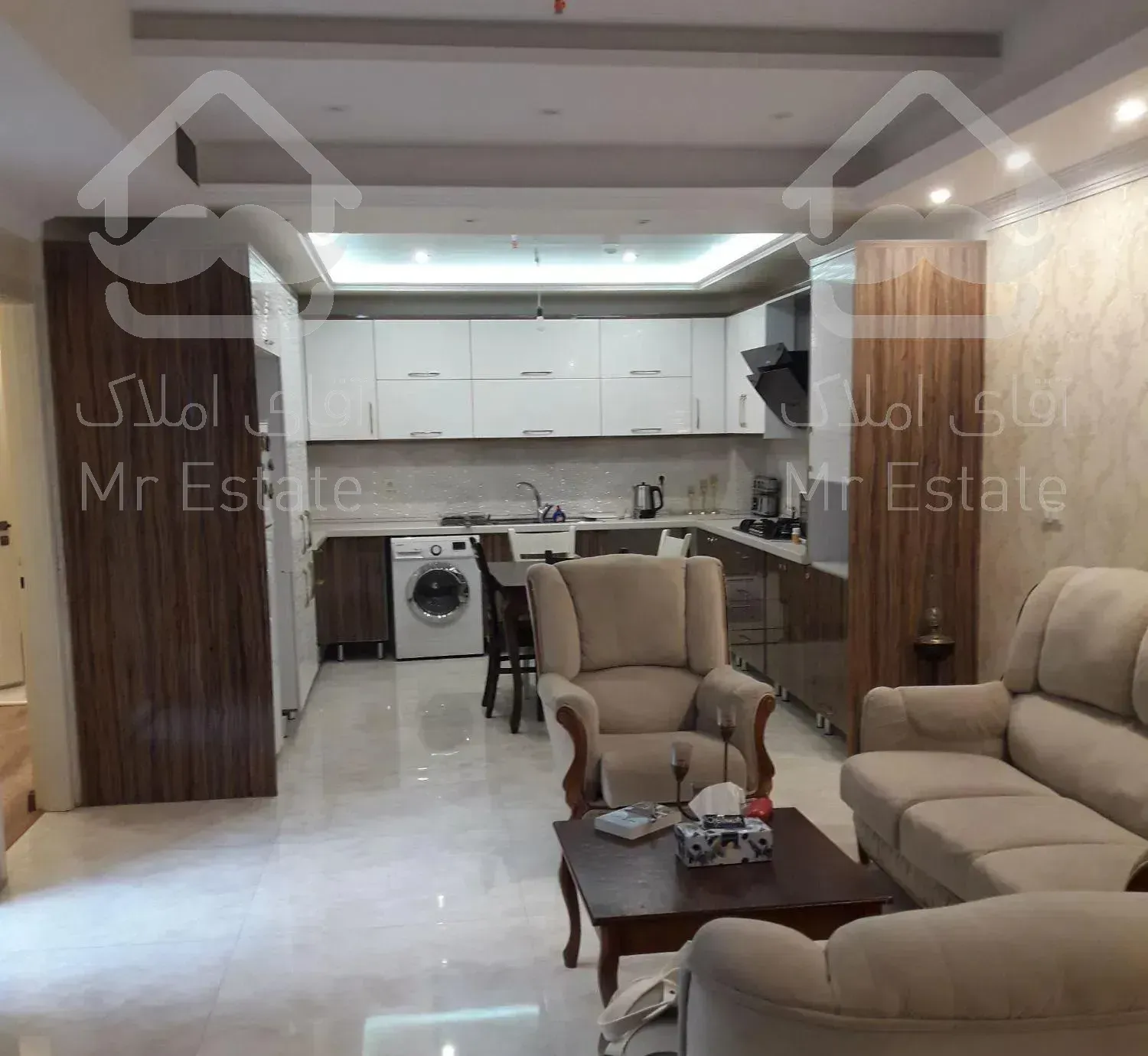 ۹۳متر نوساز فول سنایی ۲ خوابه حیاط خلوت