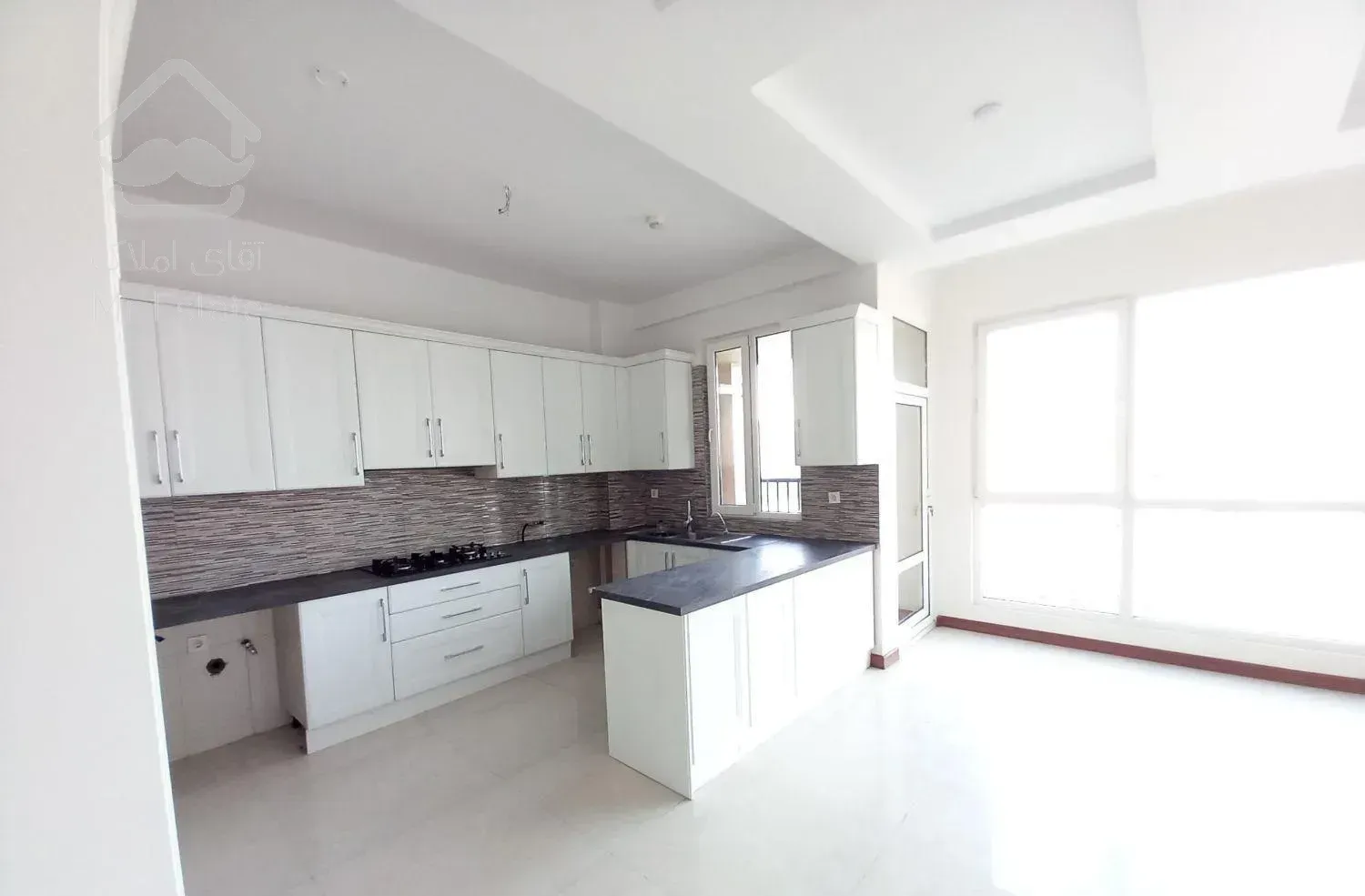 146 متر * برج تچرا / سه خواب/ قابل تهاتر