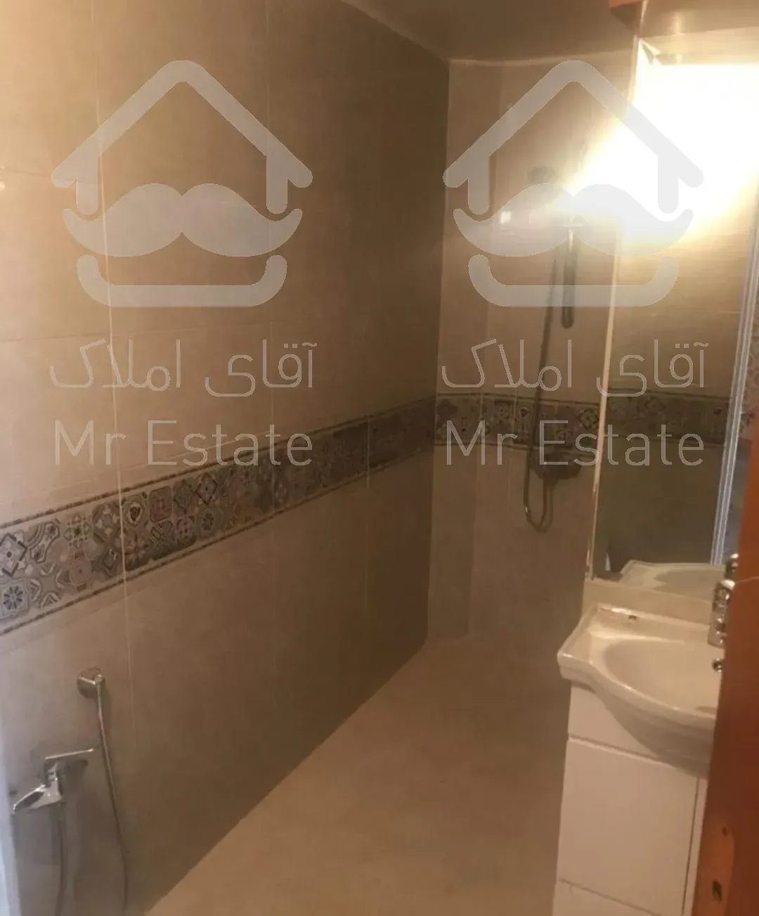 ۱۲۲ متر پاسداران ( دولت ) بدون مالک