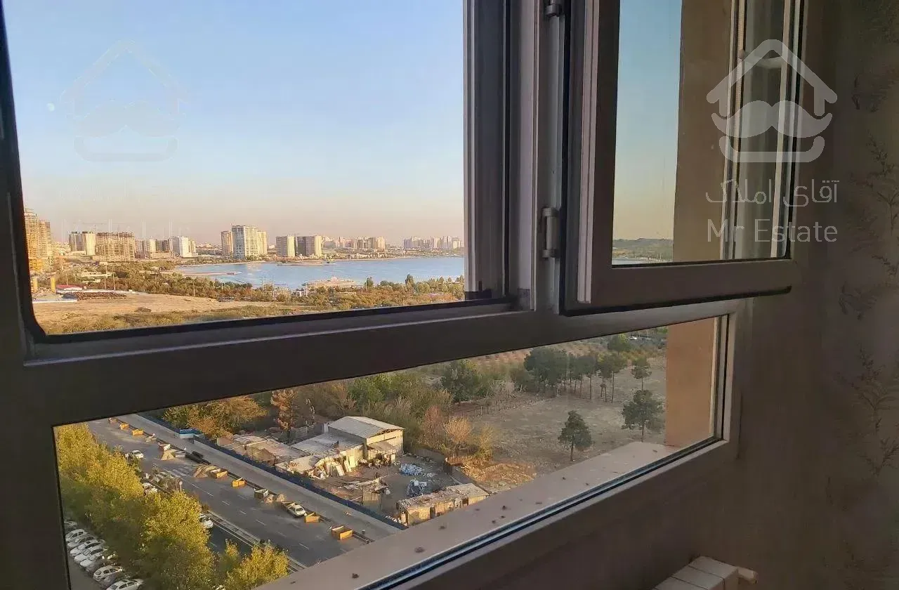 آپارتمان ۱۳۹متری/سه خواب/ویوابدی دریاچه