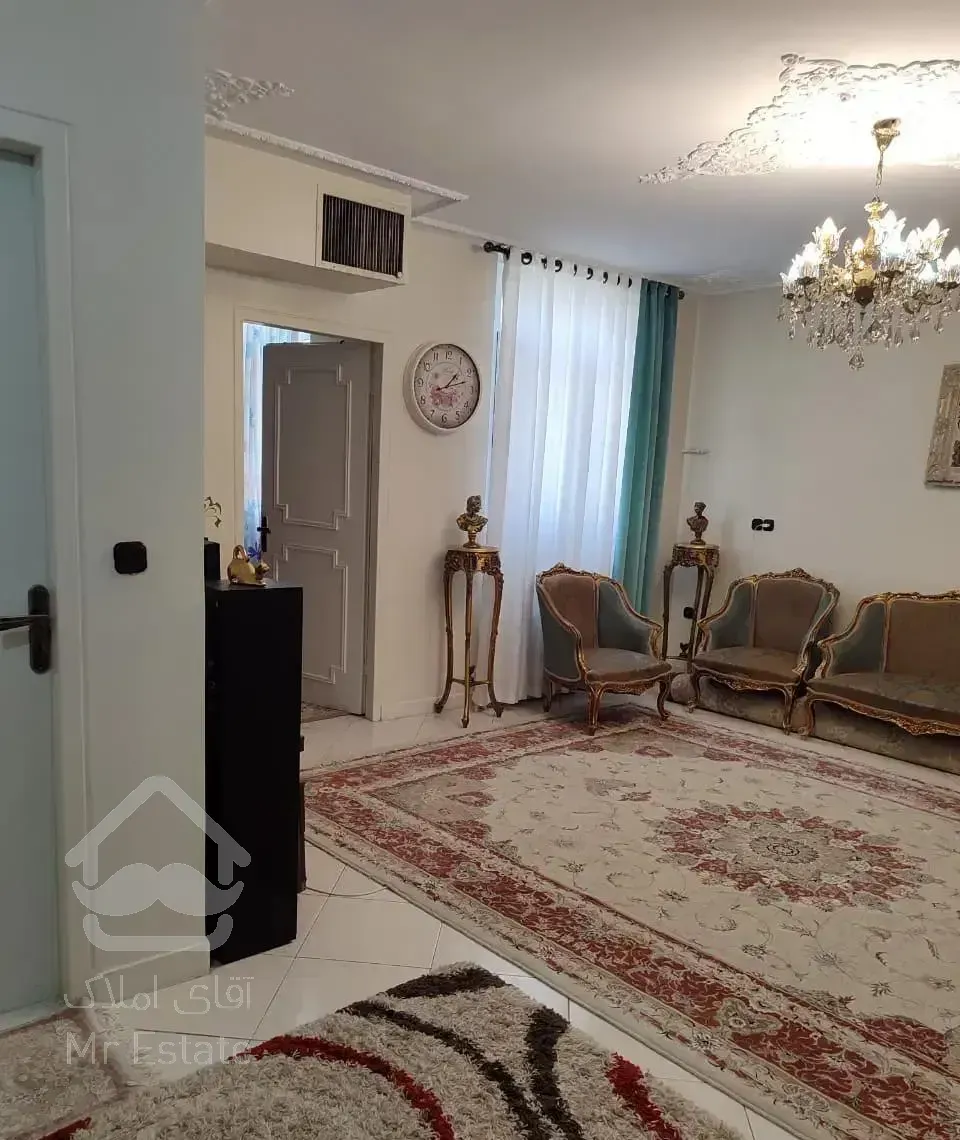 ۷۰متر ۲ خواب ۱۶ متری اول جنوبی طبقه دوم