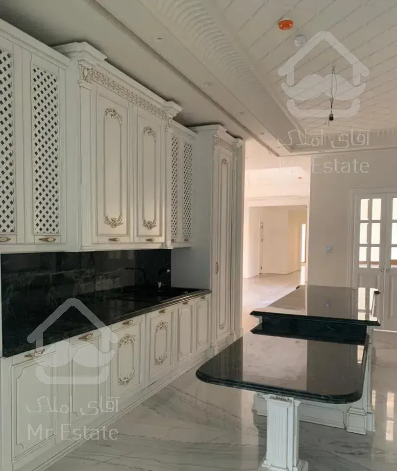 ۷۰۰متر پنت هاوس+(۱۲۰متر تراس) کامرانیه ویو