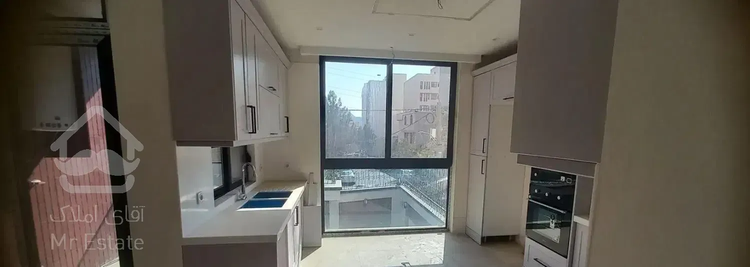 رهن  واحد ۱۲۷ متری سه خوابه تک واحدی کلید نخورده