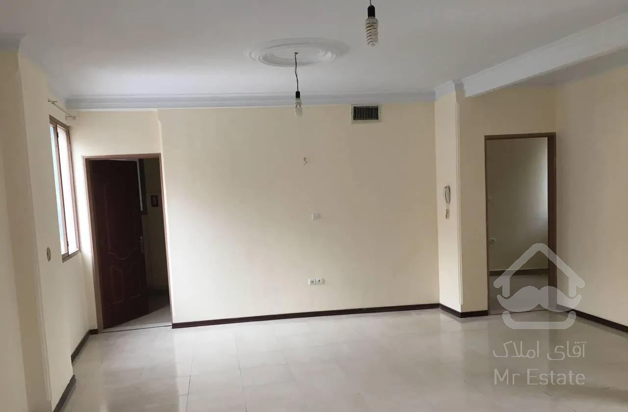 ۸۲ متر*نیاوران*گلابدره*دوخواب