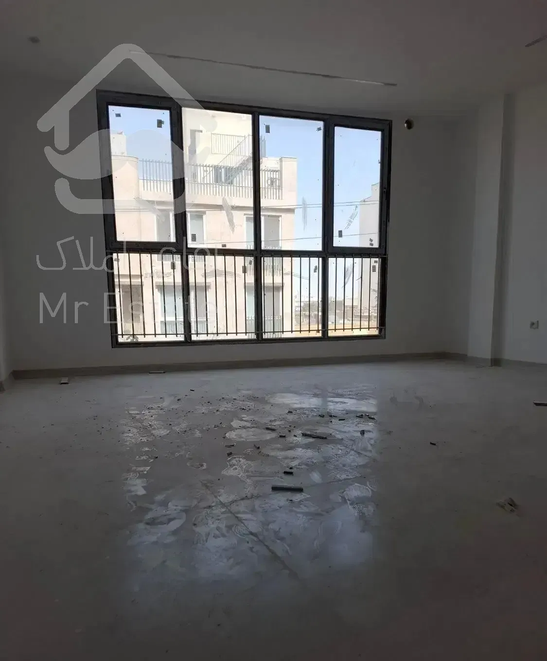 ۱۰۰ متر / نوساز / اقبال