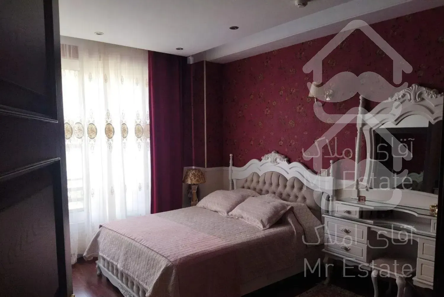 125متر دو خواب  نیاوران