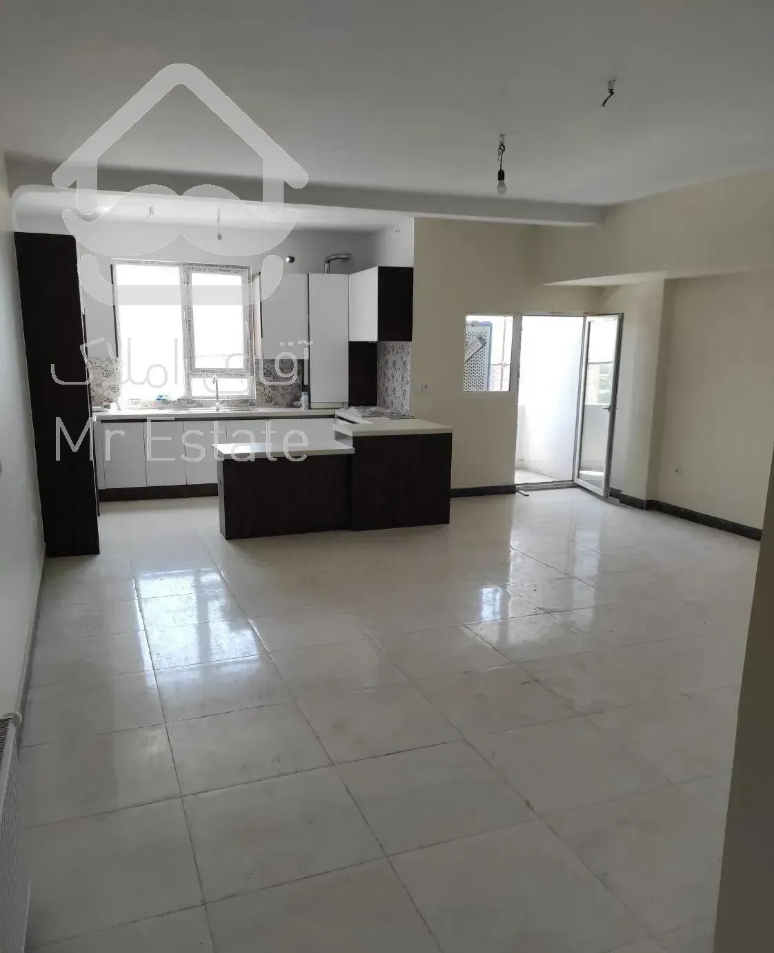 ۹۸ متر کوی بیمه دو خواب نوساز