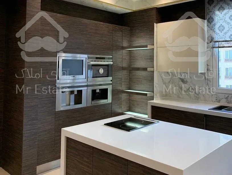 طبقه هفتم تراس بزرگ قابل چیدمان