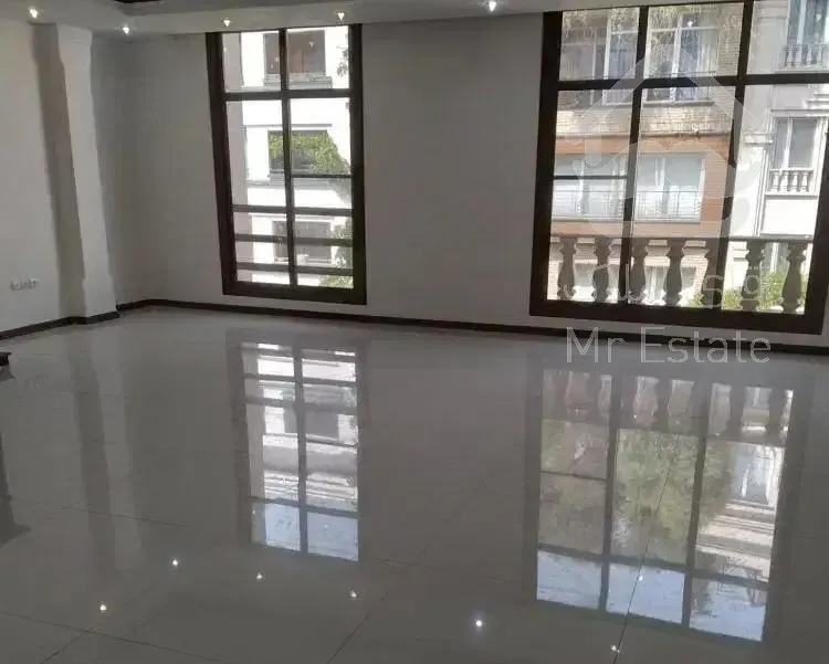 ۱۹۰متر/ونک آرارات/ ۸ساله کم واحد