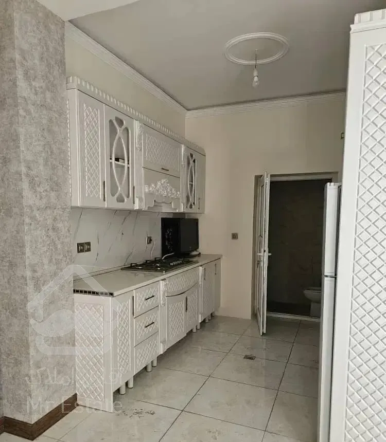 ۷۰متر زمین و پارکینگ و ۹۰متر بنا در ۲ط کلیم کاشانی
