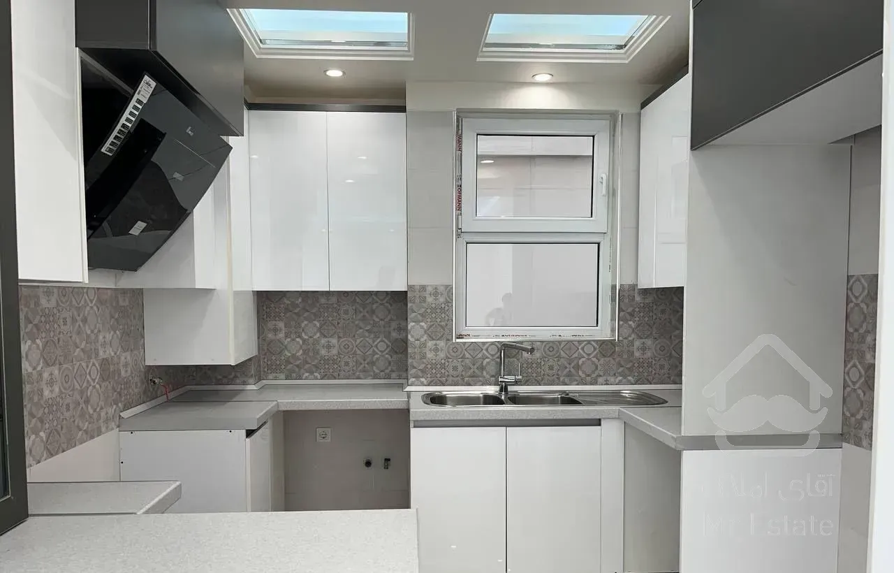 ۷۵ متر ۲ خواب نوساز  ( لارستان )