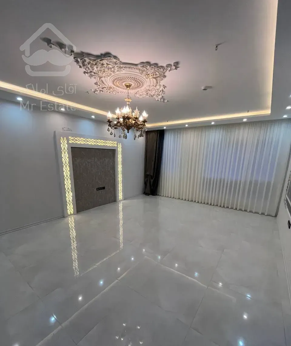 آپارتمان105متری/نزدیک به حاشیه/سرجلو/اکبری