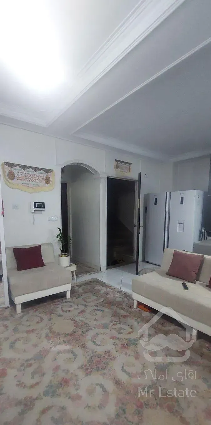 ۴۳متر/خوش نقشه/سالن پرده خور/مجیدیه