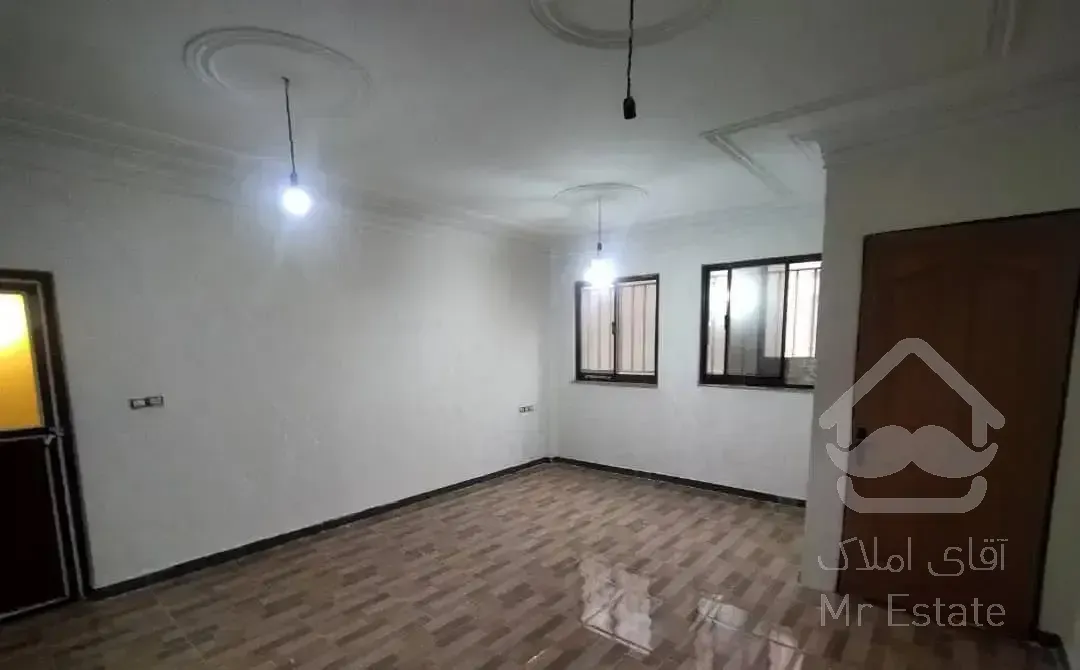 سوییت کرسی بلند ۶۰ متری تک خواب حمیدیان