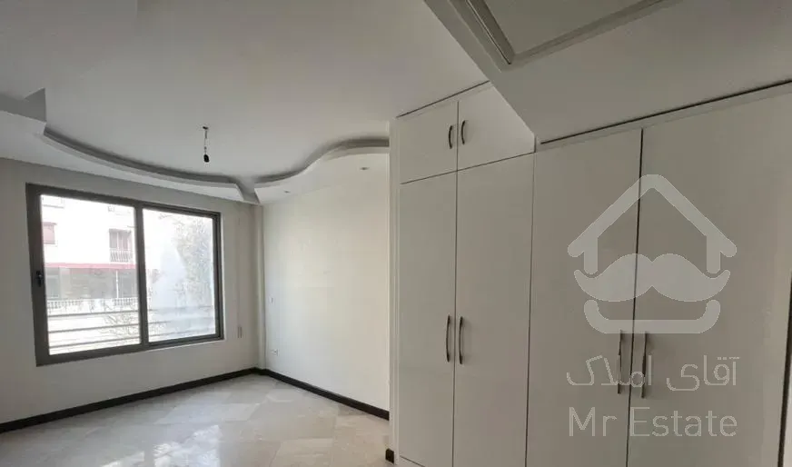 ۱۶۵متر ۳خواب چهارراه کامرانیه/تک واحدی/ویودار/روف