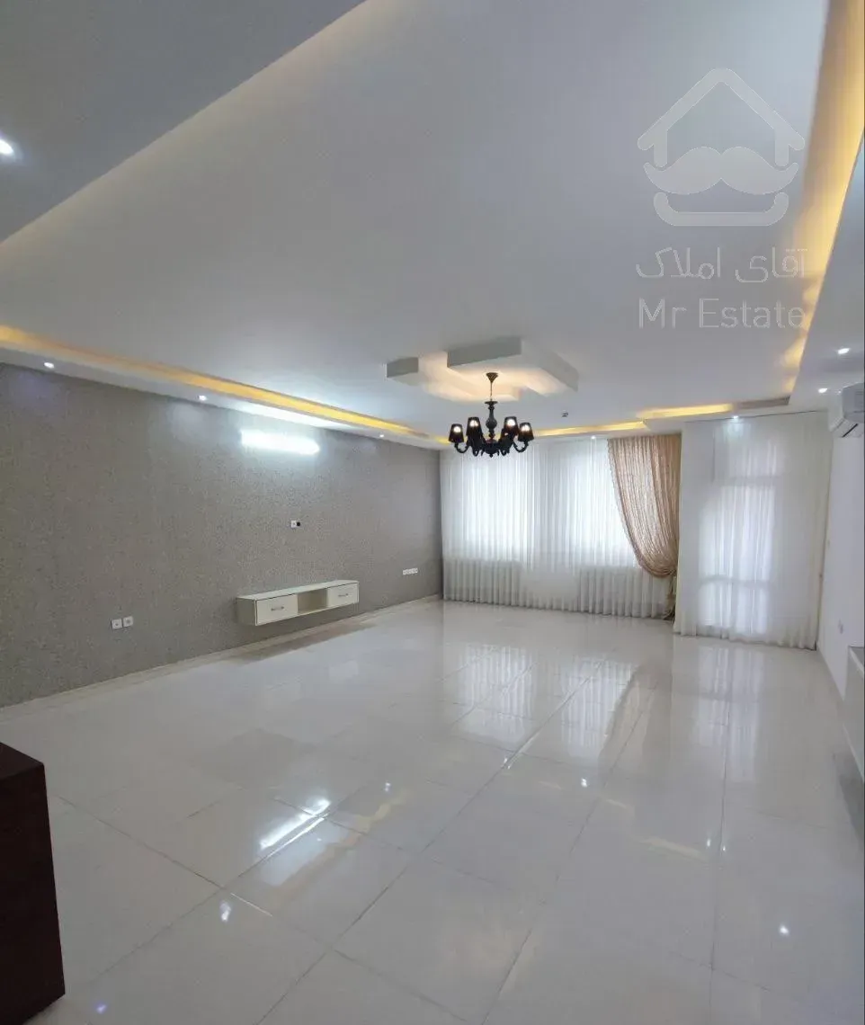 آپارتمان113متری/تک واحدی/سند آماده/اکبری