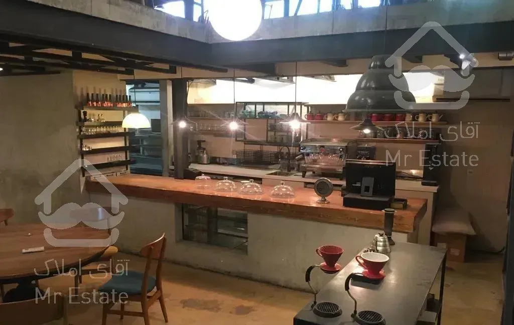 ۷۰ متر کف ۵۴ متر بالکن مناسب کافی شاپ