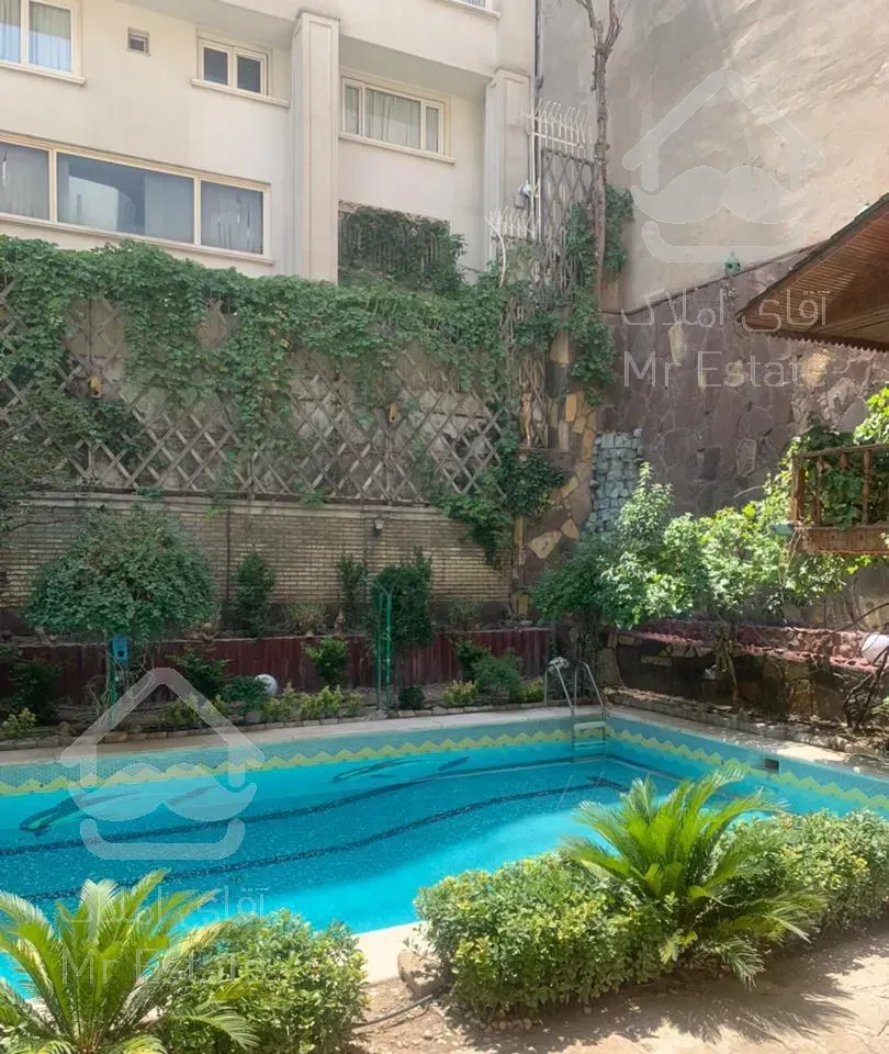 ۳۰۰متر آپارتمان ویلا