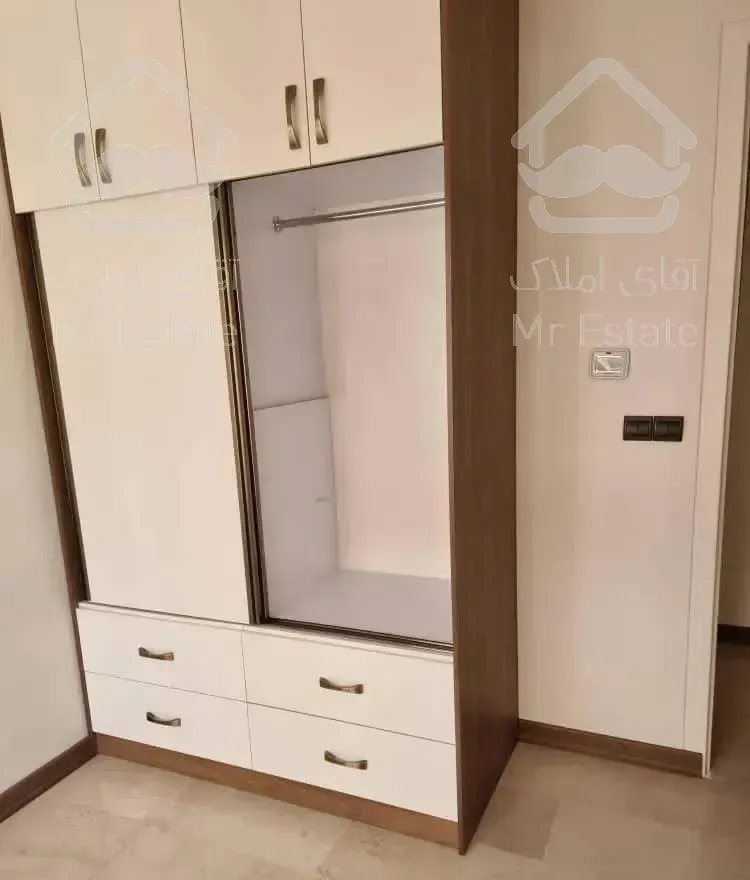 اپارتمان ۱۱۰متری دوخواب،تخلیه