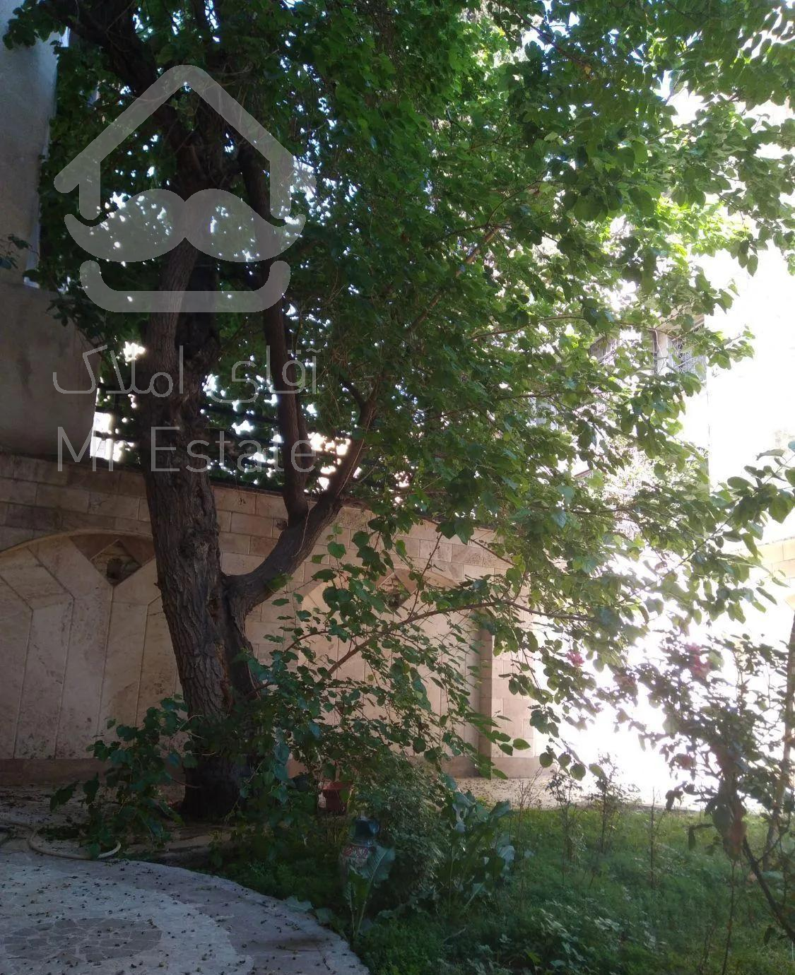 دوخوابه ۱۳۵متر تکواحدی دنج