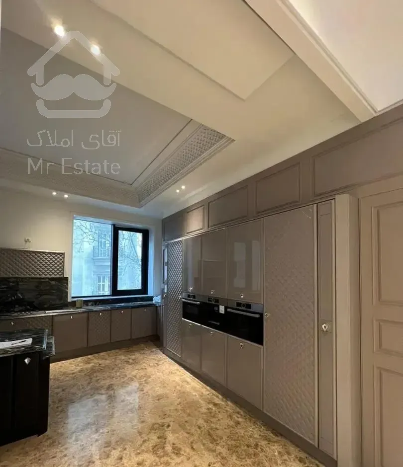 فرشته 285 متر با  4 پارکینگ