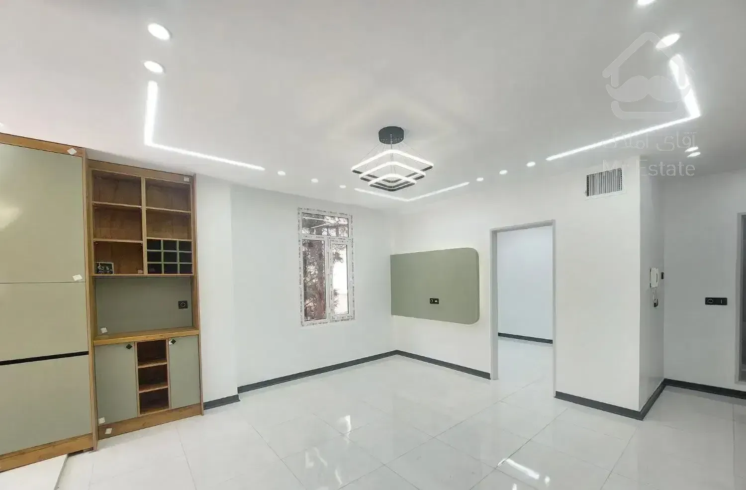 ۵۰متر آپارتمان +۵۰متر حیاط بدون مشابه غرق نور