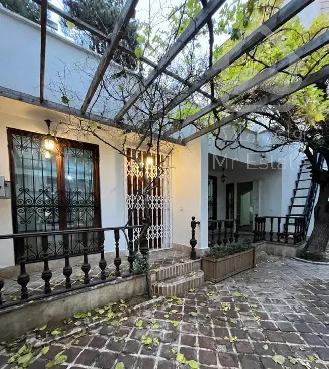 زعفرانیه ثارالله /ویلایی ۲۰۰متر/مناسب کارو‌سکونت