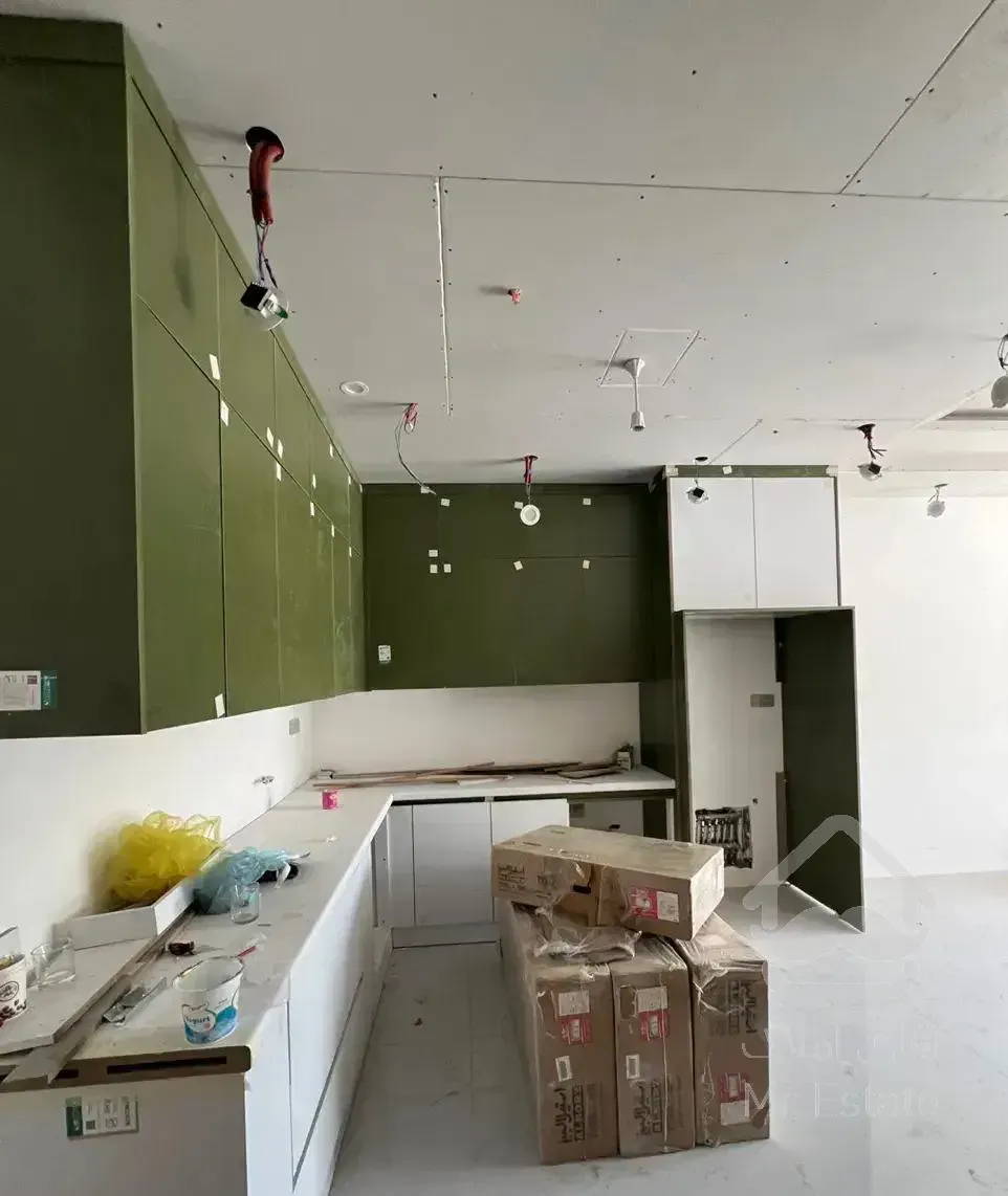 ۹۰ متر ۲ خوابه نور/رو به نما/خوش نقشه/نزدیک حرم