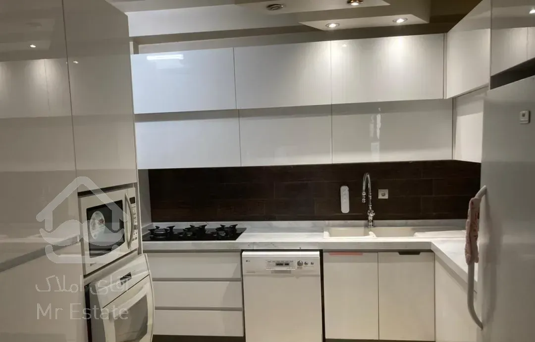 ۸۳ متر بر بلوار کمالی شرقی