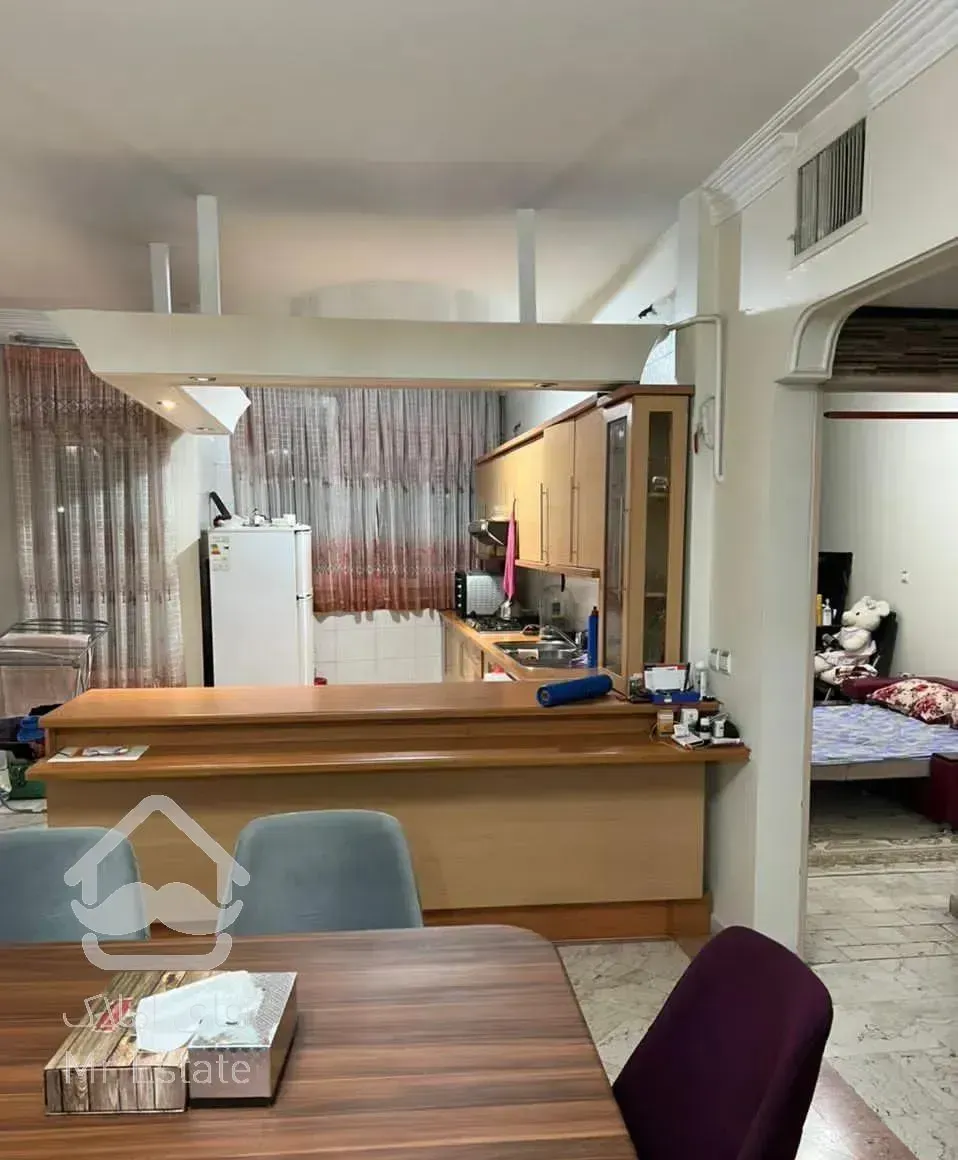 ۷۶ متر آپارتمان فول طوقانی  خوش نقشه