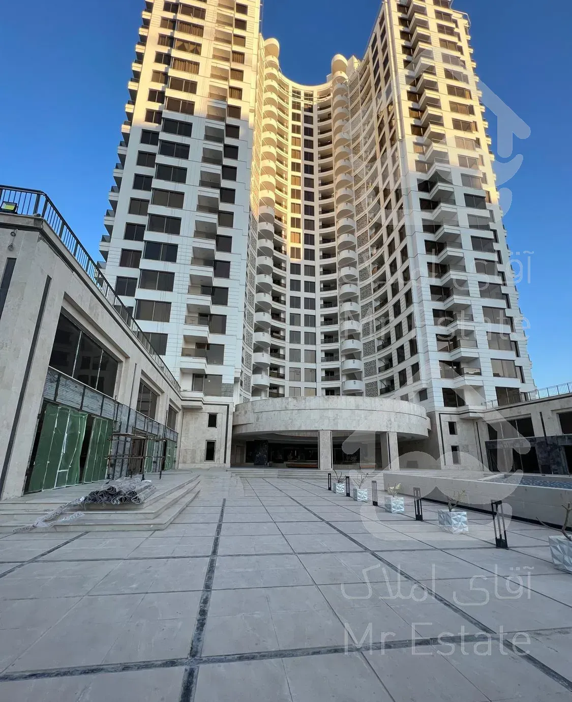 برج شاراکس ۱خواب ۷۴متری دید کامل دریا