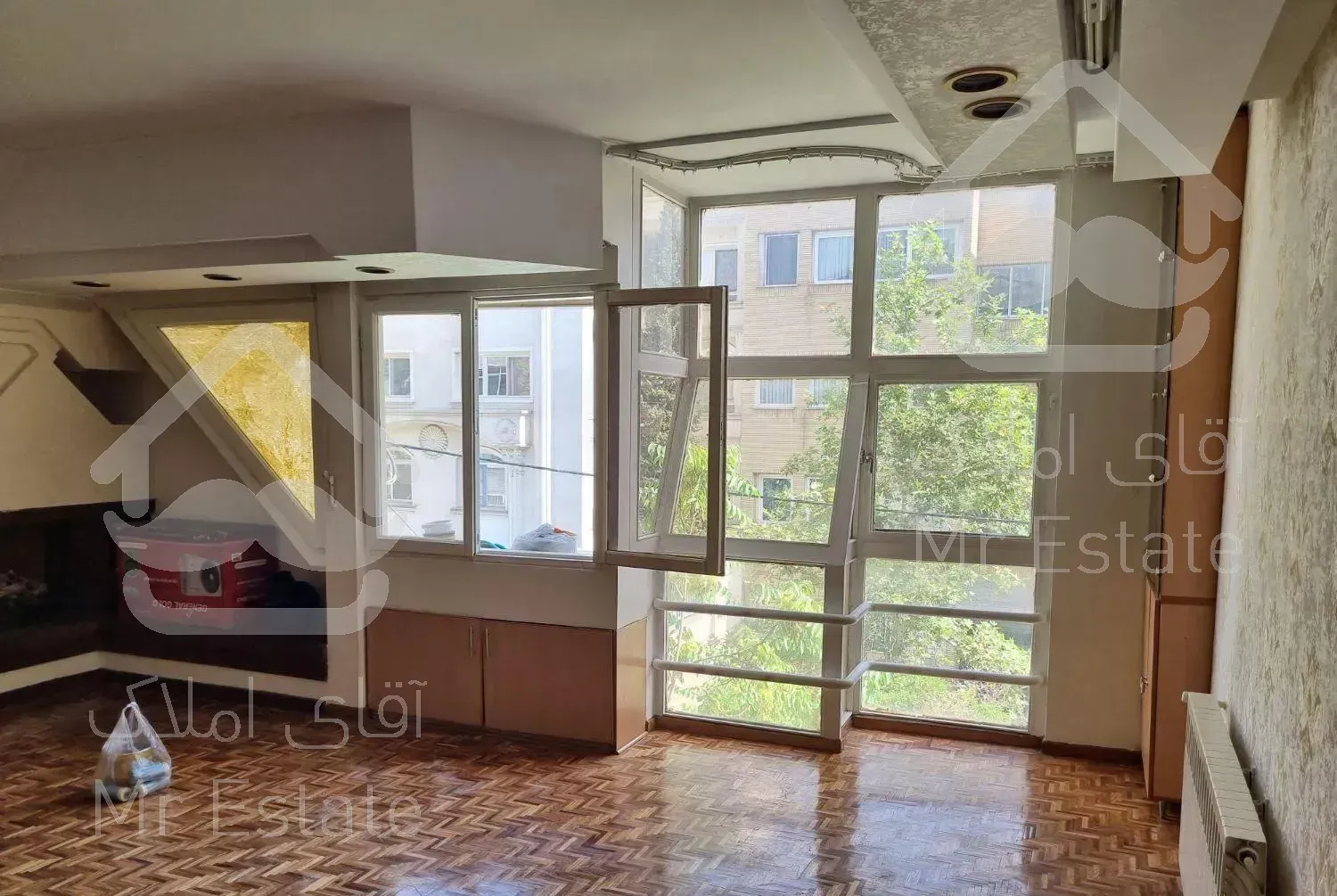 آپارتمان ۱۰۰ متری ۲خواب در فرعی  اطلسی