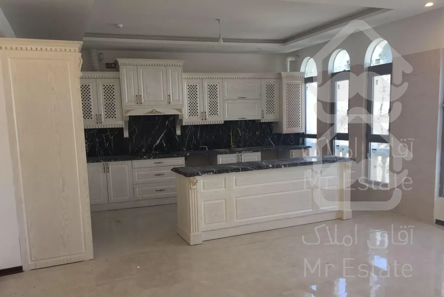 ۱۰۵ متر/نورگیرشدید/مناسب جهزیه